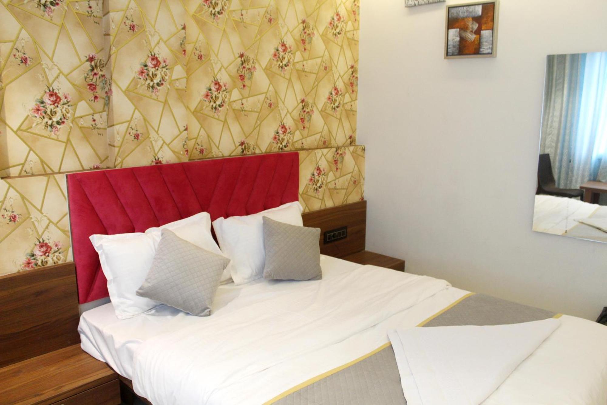 Hotel India Gate Narhe, Pune Exterior foto