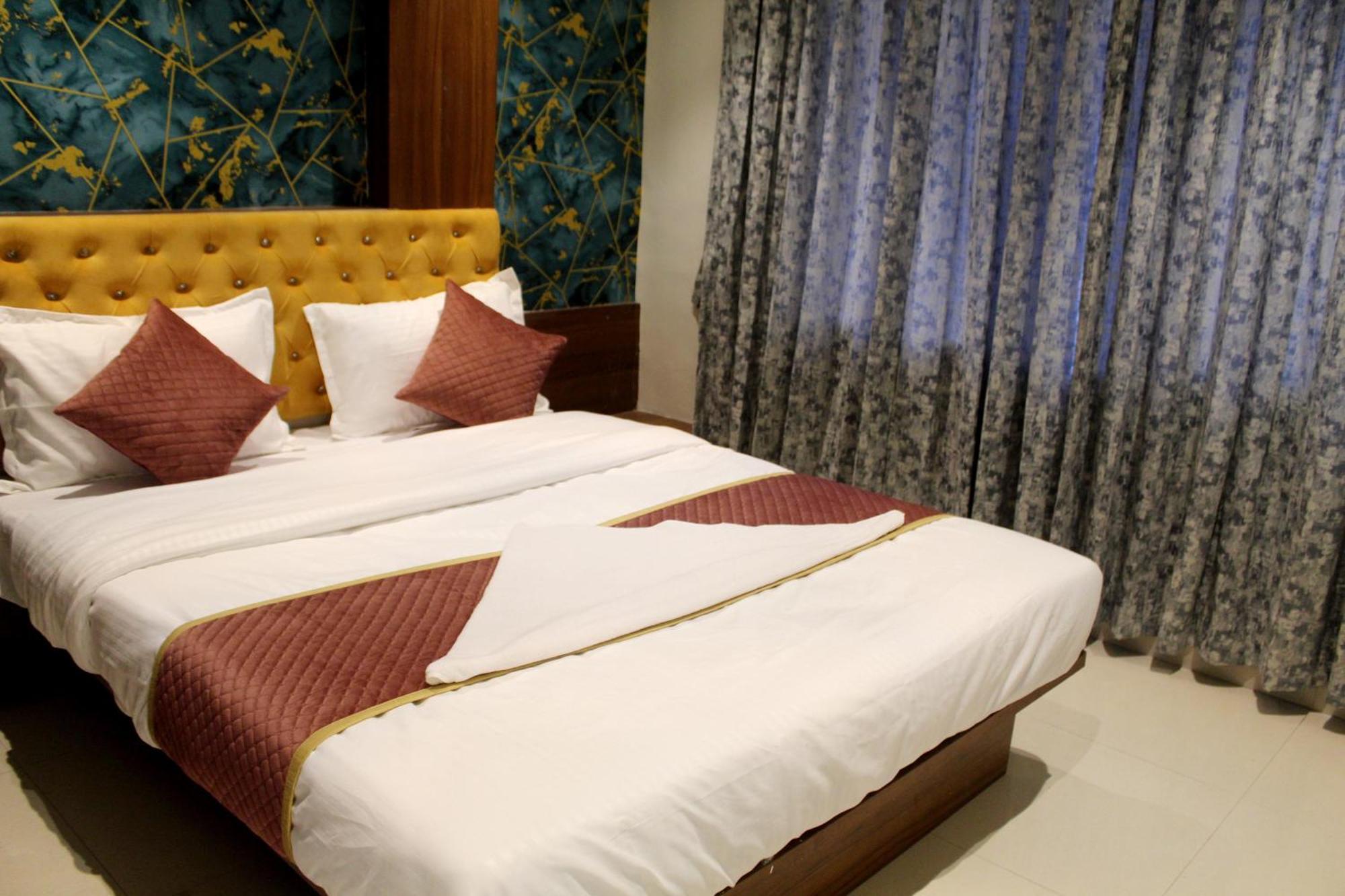 Hotel India Gate Narhe, Pune Exterior foto