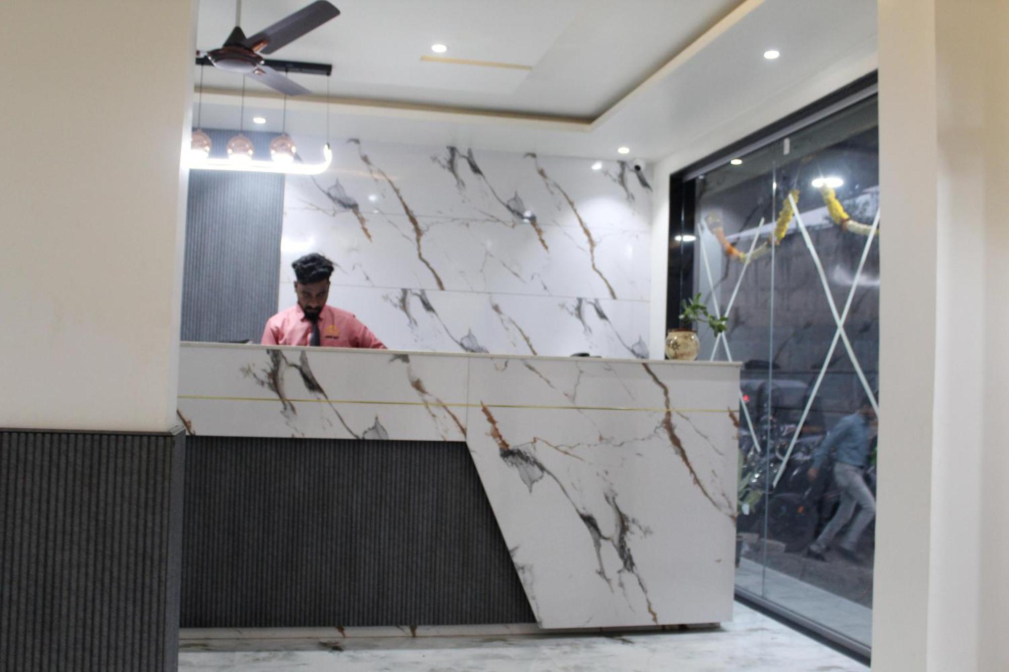 Hotel India Gate Narhe, Pune Exterior foto