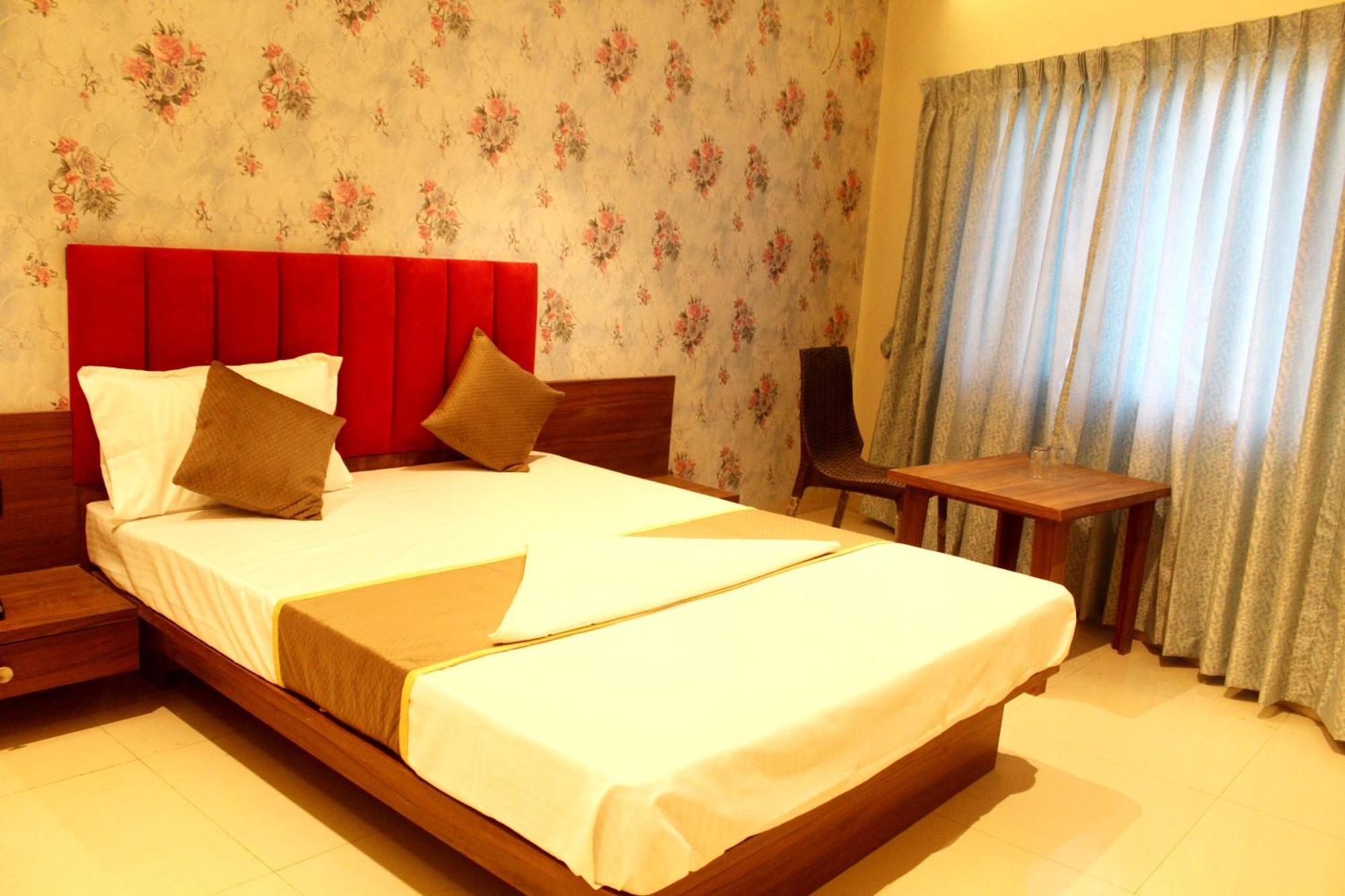 Hotel India Gate Narhe, Pune Exterior foto